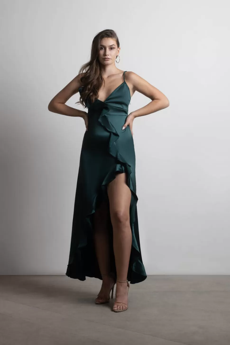 Black Tie & Evening Dresses*Tobi Alisa Asymmetrical Ruffled Maxi Dress Hunter Green