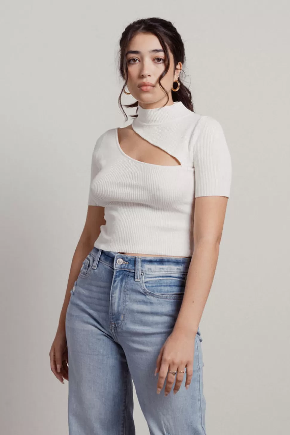 Going Out Tops*Tobi Alyah Cutout Knit Crop Top White | Black