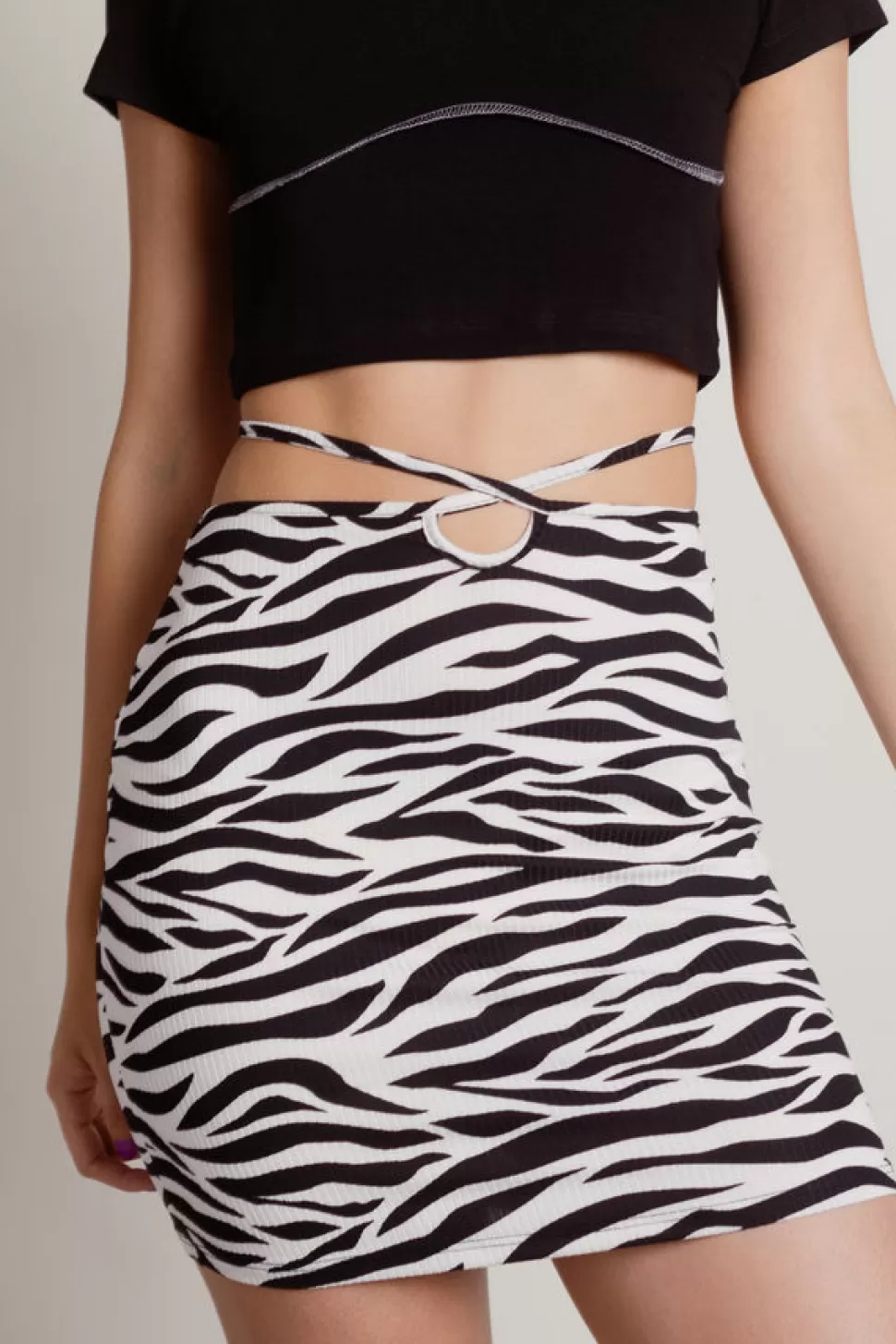 Skirts*Tobi Blend In Zebra Waist Tie Bodycon Mini Skirt Black & White