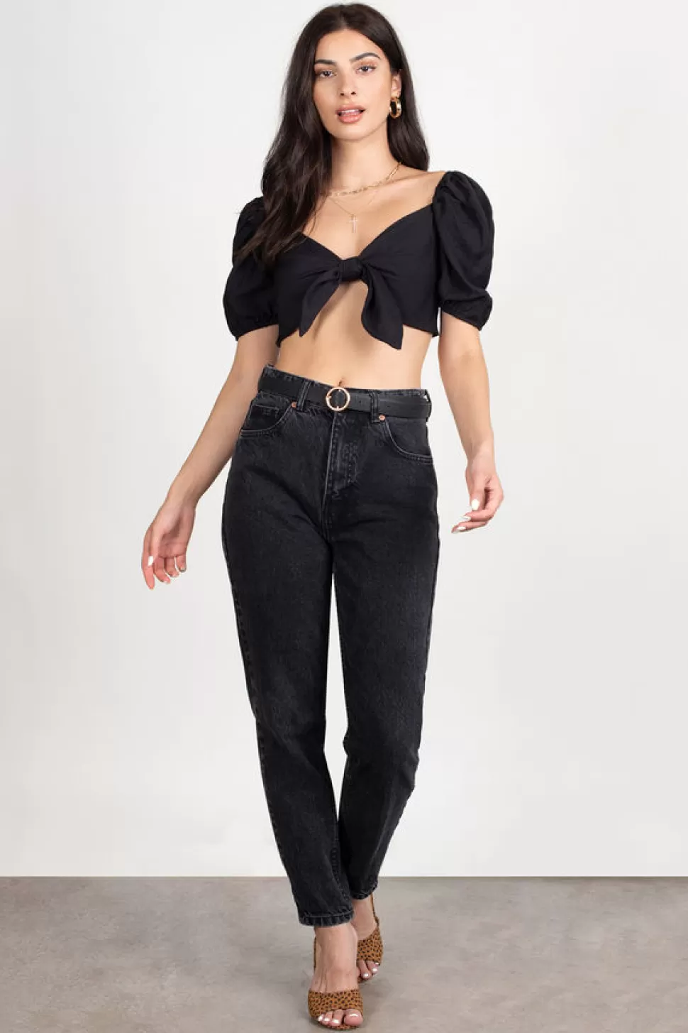 Going Out Tops*Tobi Burst Your Bubble Knot Crop Top Black