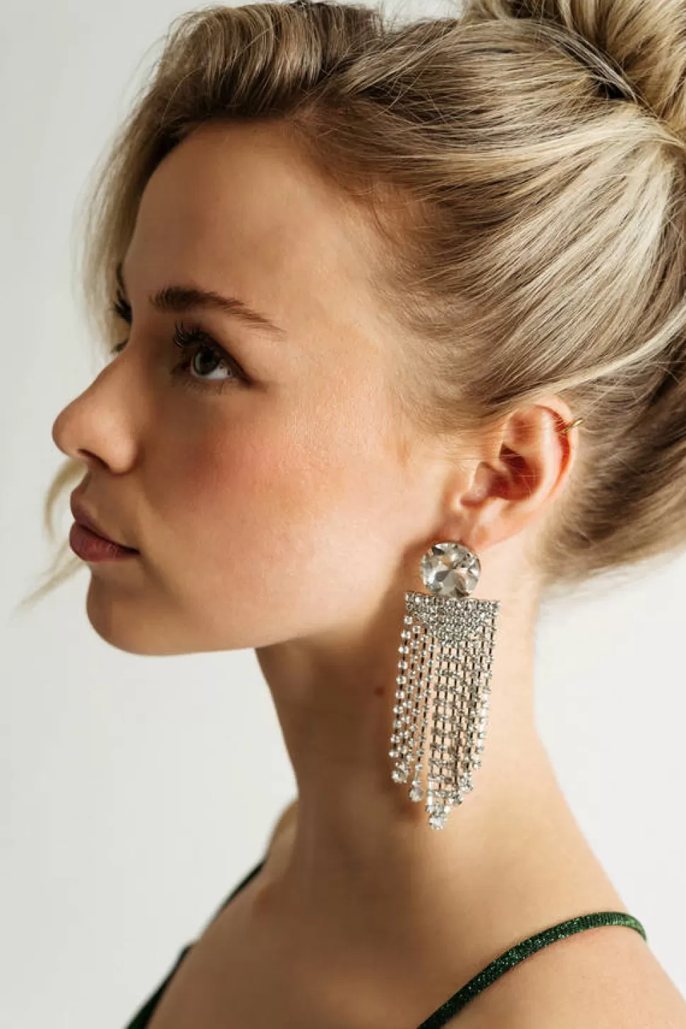 Jewelry*Tobi Carrying Your Love Rhinestones Tassel Earrings Silver