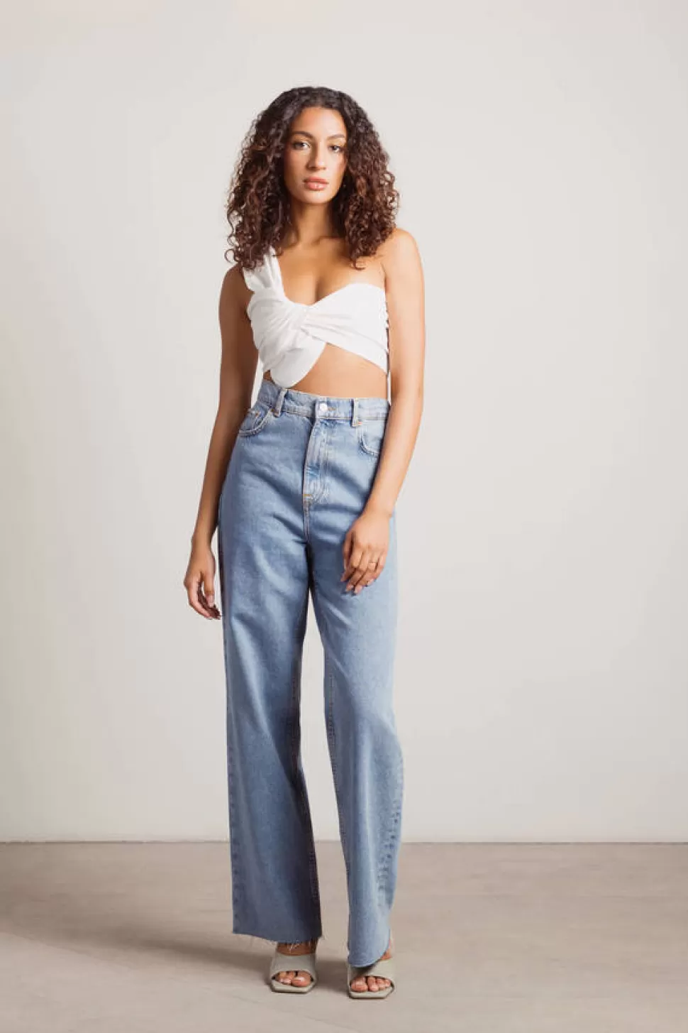 Going Out Tops*Tobi Connection One Shoulder Poplin Crop Top White