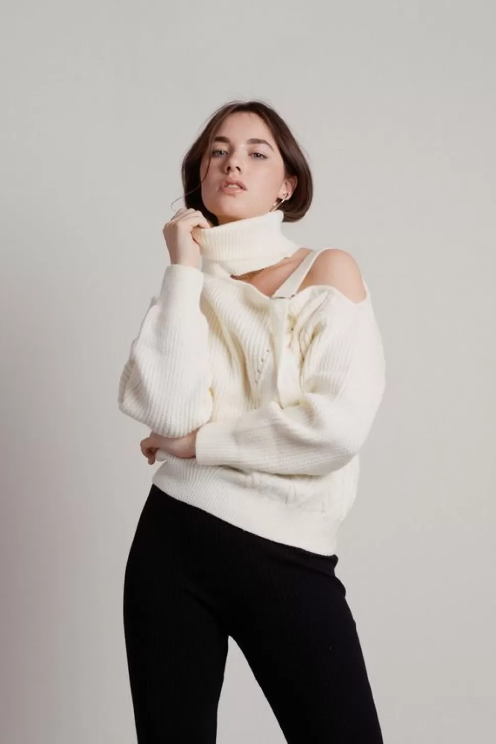 Long Sleeve Tops*Tobi Cosy Cable Knit Cut Out Buckle Turtleneck Sweater Cream