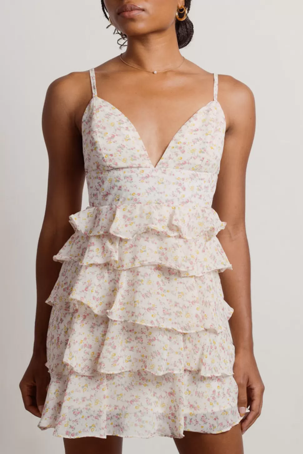 Sundresses*Tobi Crossing Lines Floral Ruffle Tiered Dress White Multi