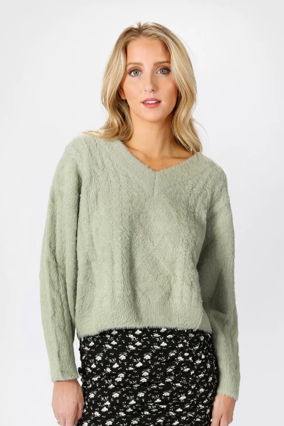 Long Sleeve Tops*Tobi Cuddle Season Fuzzy Cable Knit Sweater Green | Rose | Ivory