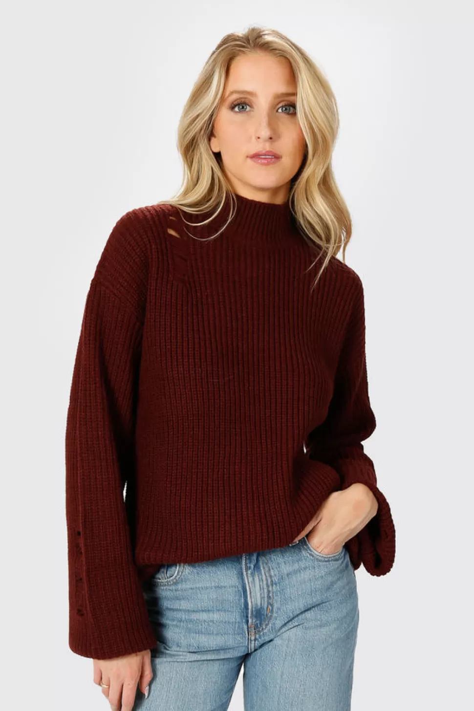 Red Tops*Tobi Deep End Distressed Sweater Wine | Black