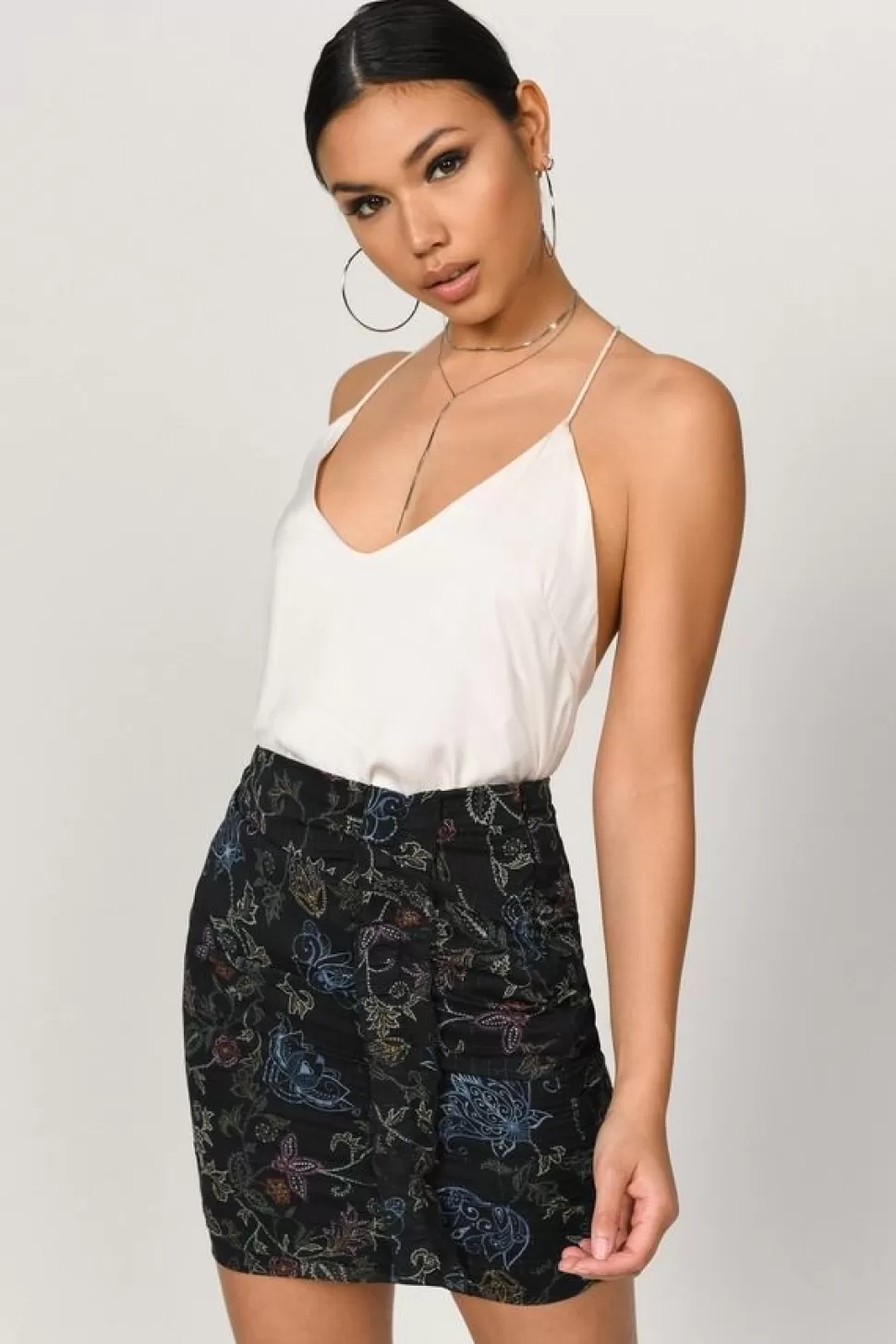 Skirts*Tobi Eli Paisley Floral Ruffle Skirt Black Multi