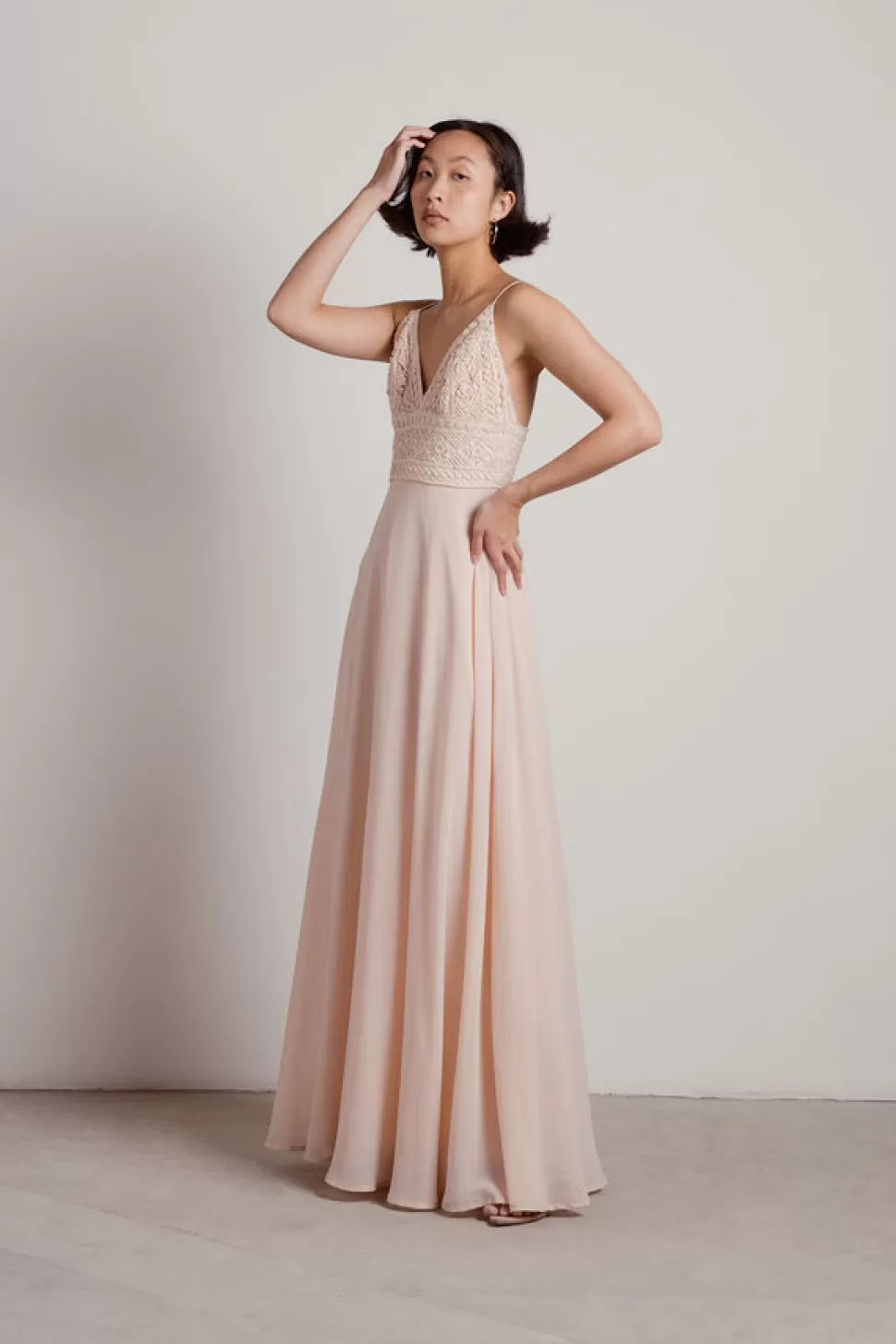 Black Tie & Evening Dresses*Tobi Enchanted Crochet Trim Maxi Dress Blush | White