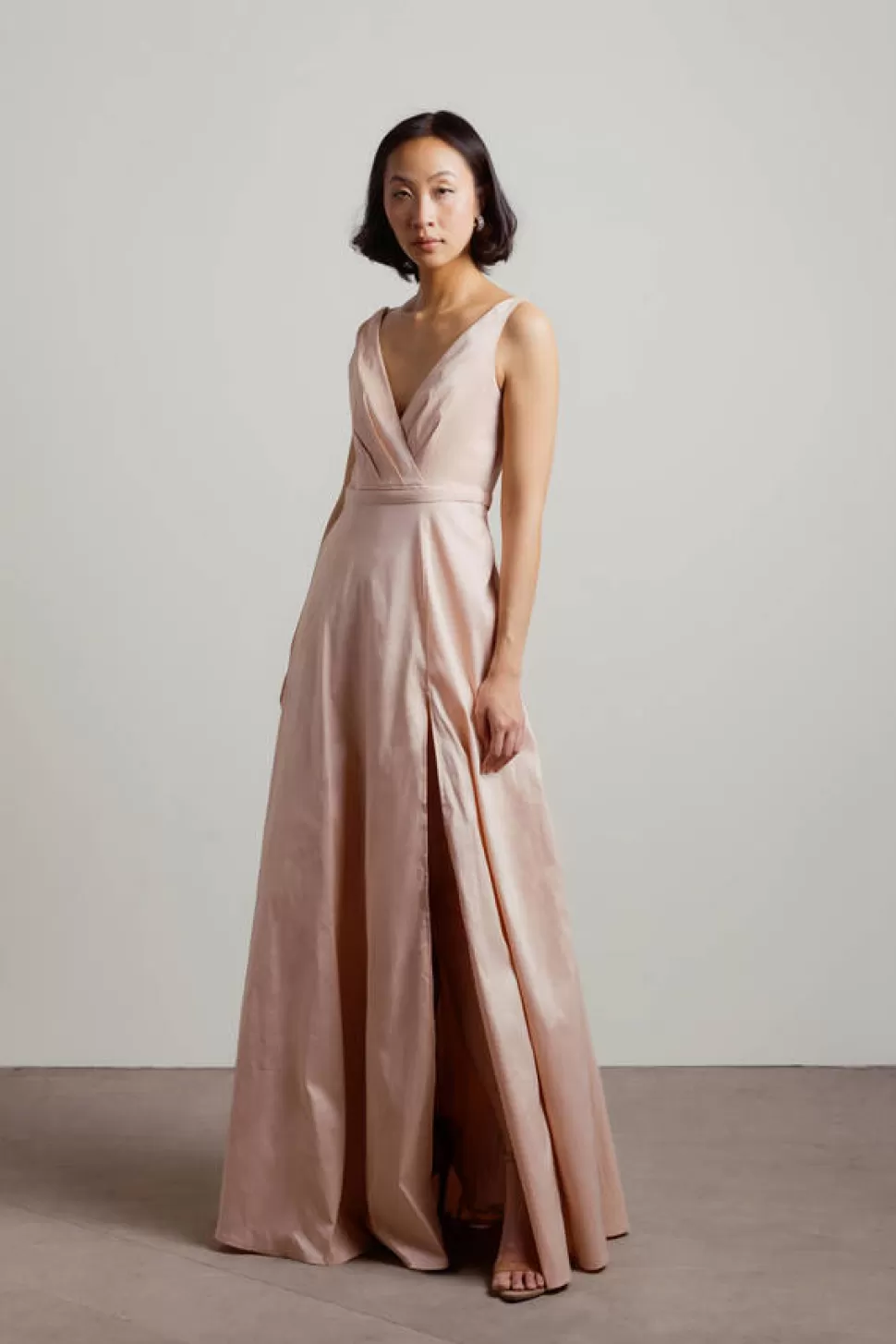 Black Tie & Evening Dresses*Tobi Fall For You Surplice Satin Slit Maxi Dress Blush