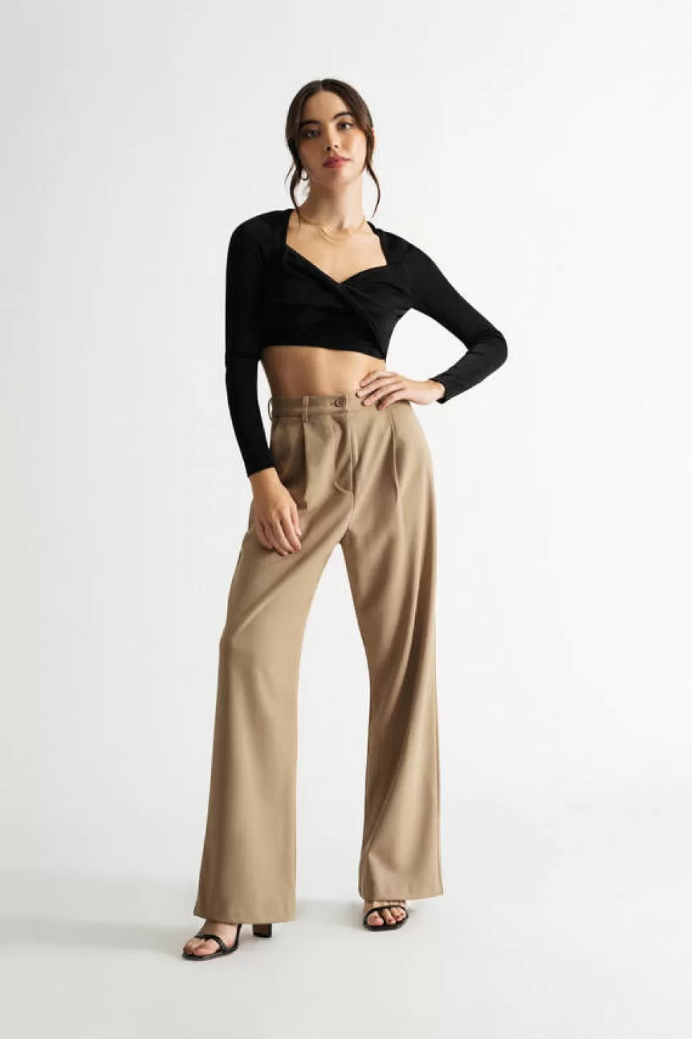 Long Sleeve Tops*Tobi Falling For You Slinky Twist Crop Top Black | Mocha