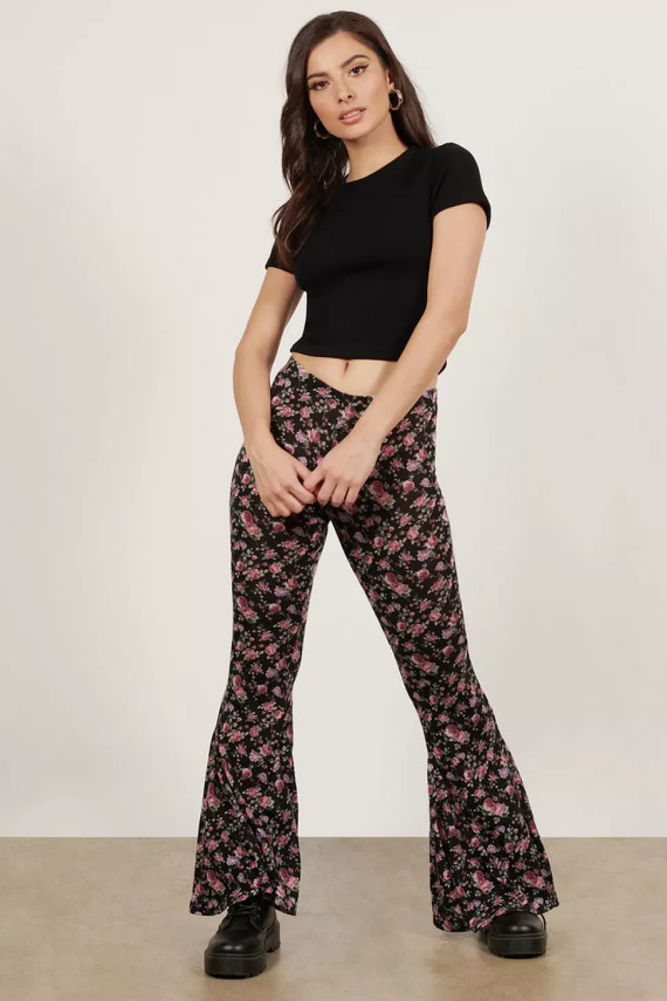 Pants*Tobi Floral A-Flare Pants Black Floral