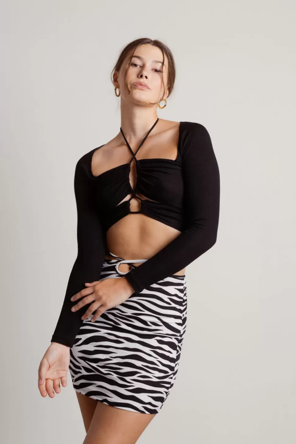 Crop Tops*Tobi Give Me All Your Love Lace-Up Crop Top Black | White