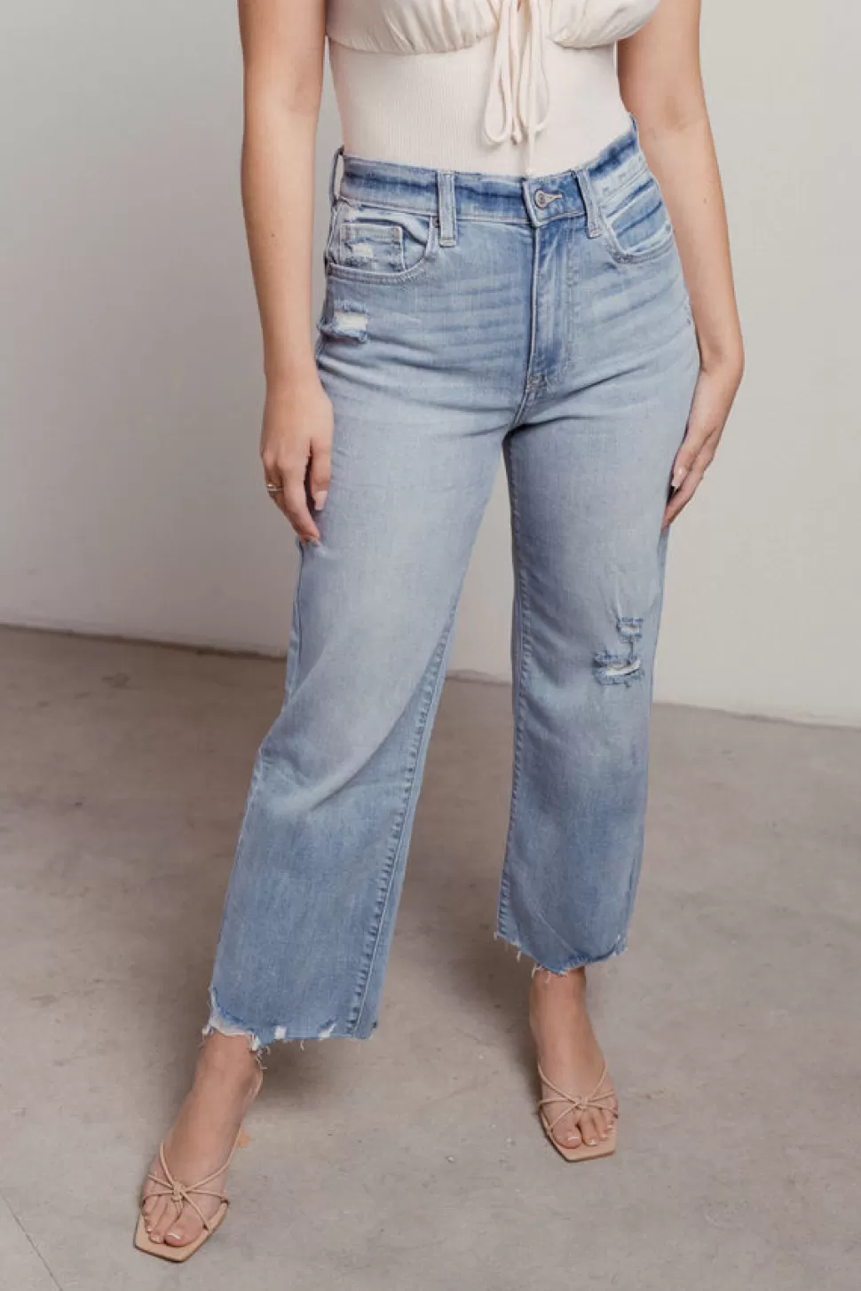 Denim*Tobi Gramercy High Rise Wide Leg Crop Jeans Light Wash