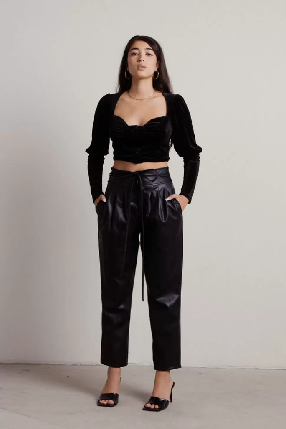 Puff Sleeve Tops*Tobi How Fancy Velvet Bustier Puff Sleeve Crop Top Black