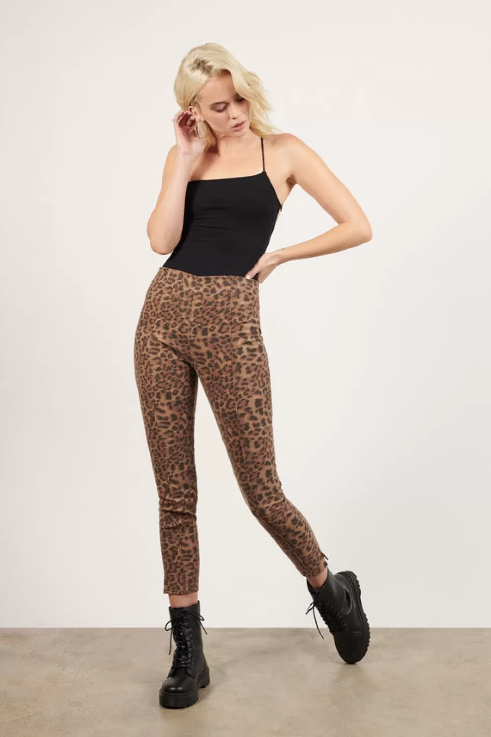 Pants*Tobi In The Jungle Leopard Print Pants Taupe Multi