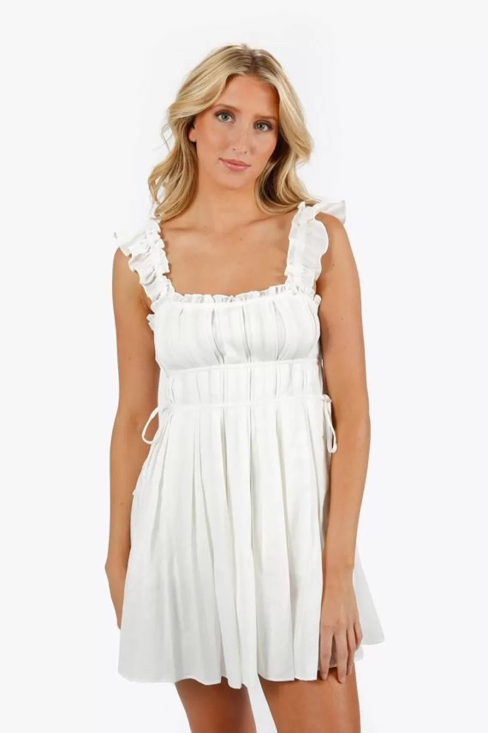 Boho Dresses*Tobi Jemille Sleeveless Binding Detail Pleated Dress White | Misty Blue