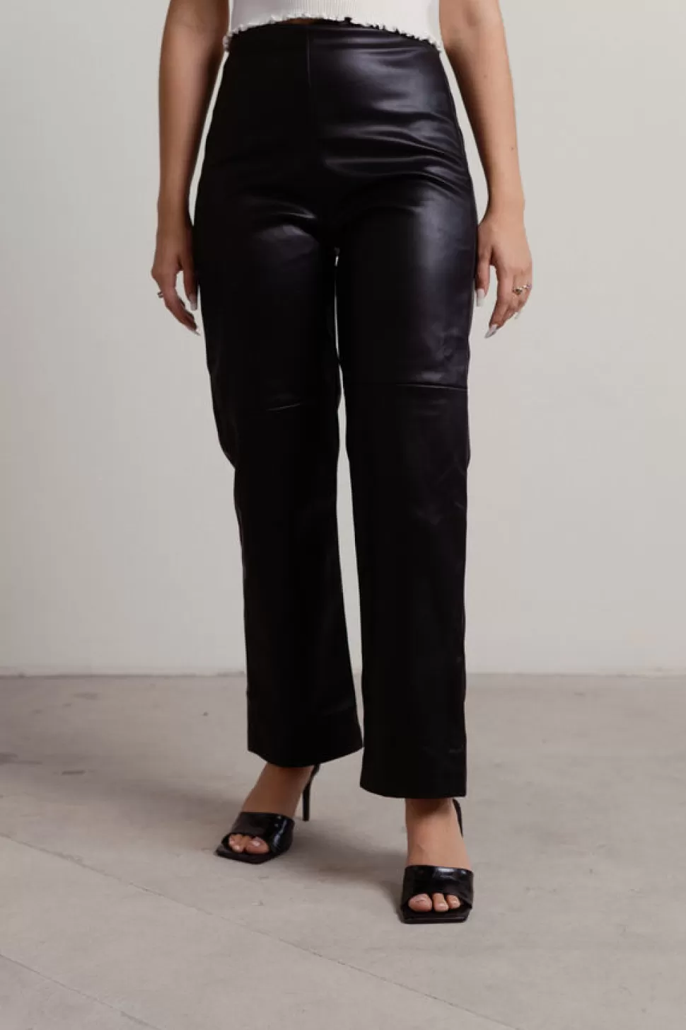 Pants*Tobi Josyphine High Waist Straight Leg Pleather Pants Black