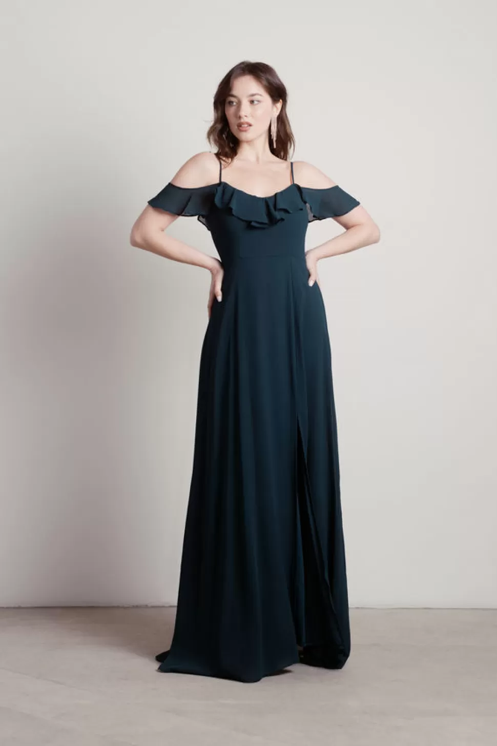 Black Tie & Evening Dresses*Tobi Just Yearning Ruffle Slit Maxi Dress Emerald