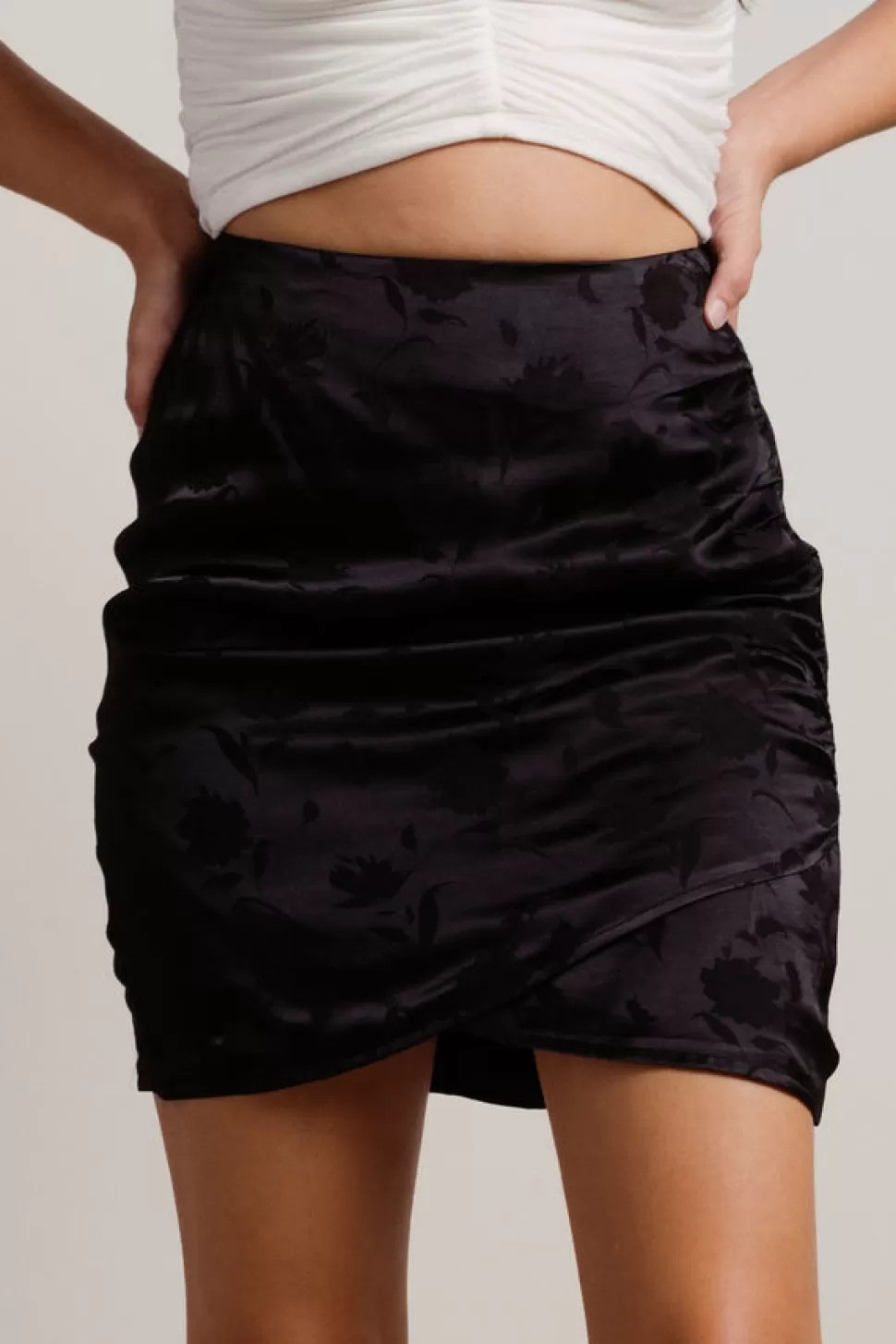 Skirts*Tobi Kiera Ruched Satin Mini Skirt Black