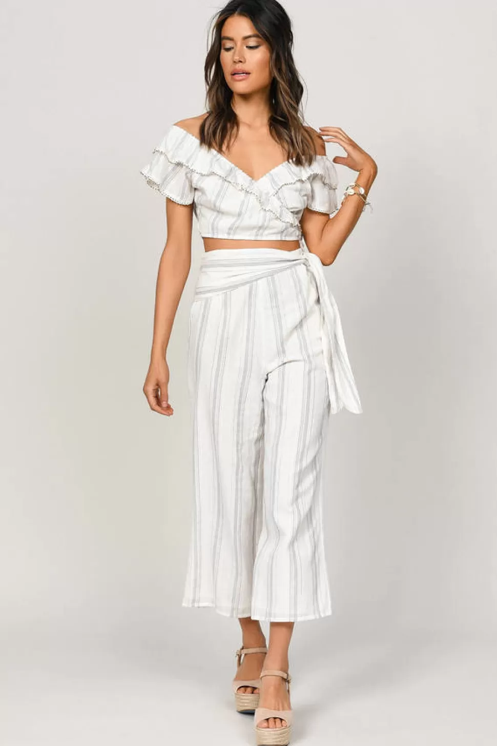 Off The Shoulder Tops*Tobi Lynn Ruffle Stripe Crop Top White Multi