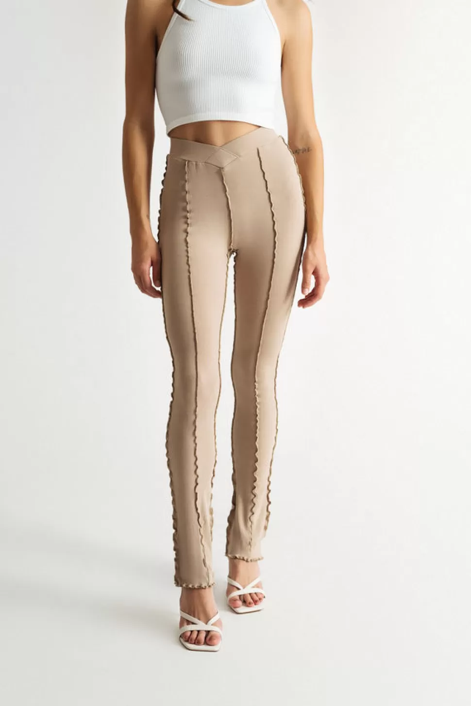 Pants*Tobi Matter Of Fact Exposed Hem V-Waist Pants Taupe | Chocolate Brown