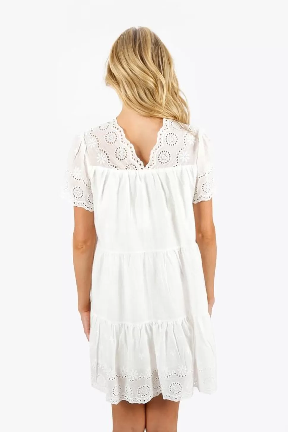 Shift Dresses*Tobi Meagan Eyelet Scallop Hem Tiered Dress Off White