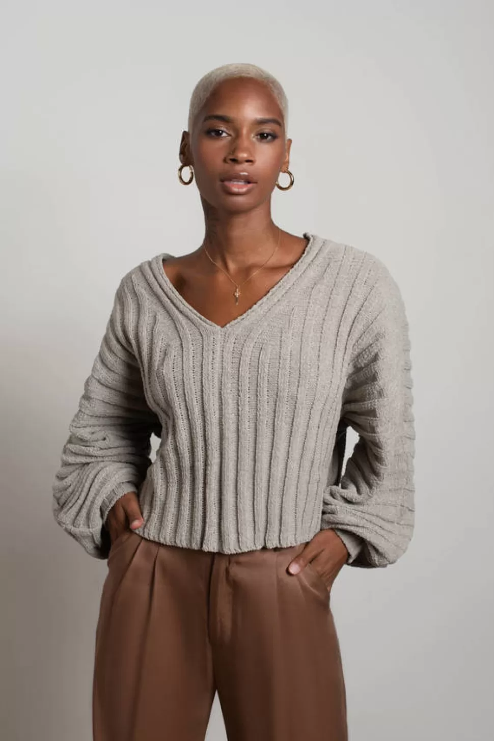 Long Sleeve Tops*Tobi Mei Super Soft Ribbed V-Neck Crop Sweater Greige