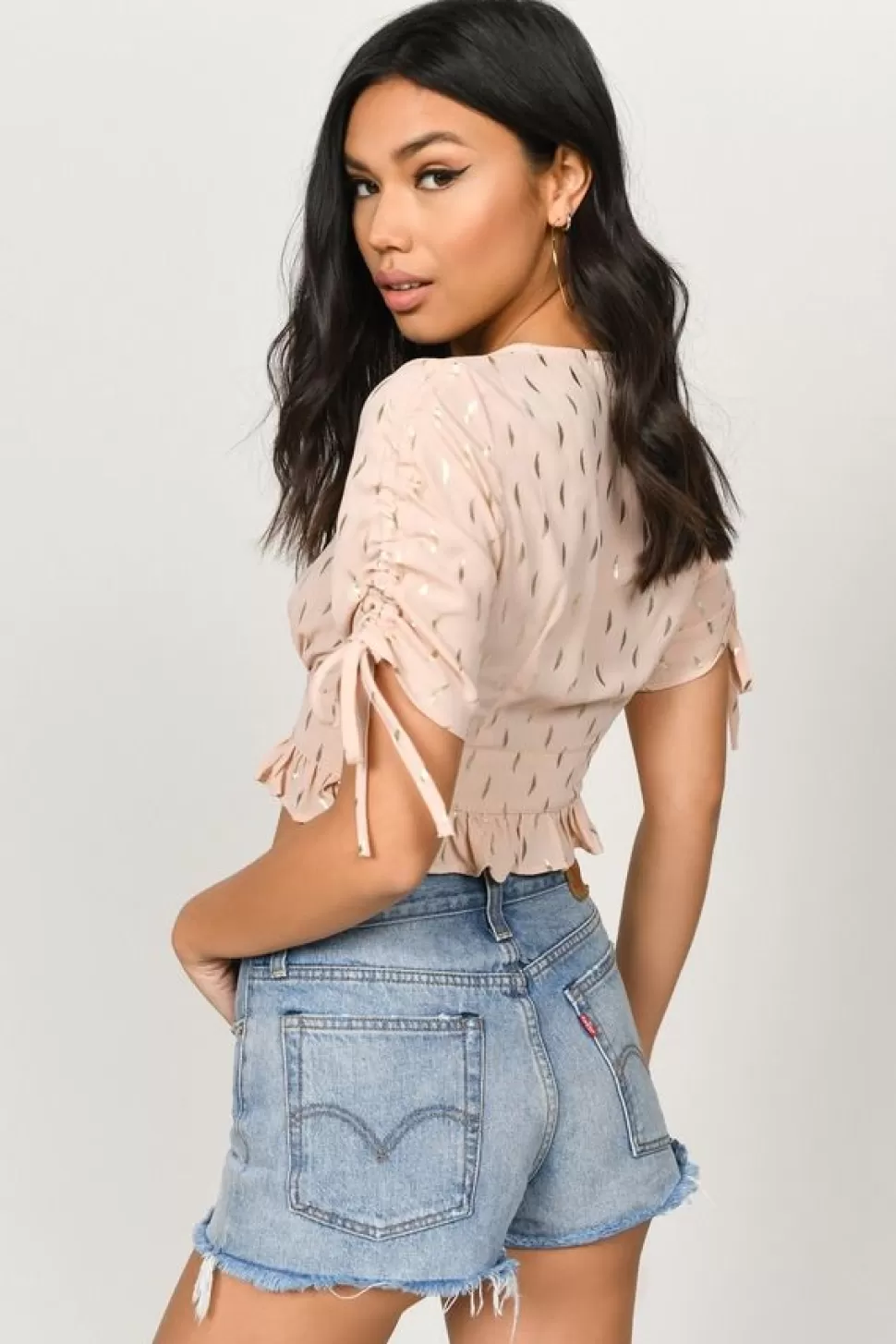 Going Out Tops*Tobi Mimo Ruched Sleeve Button Front Crop Top Light Pink