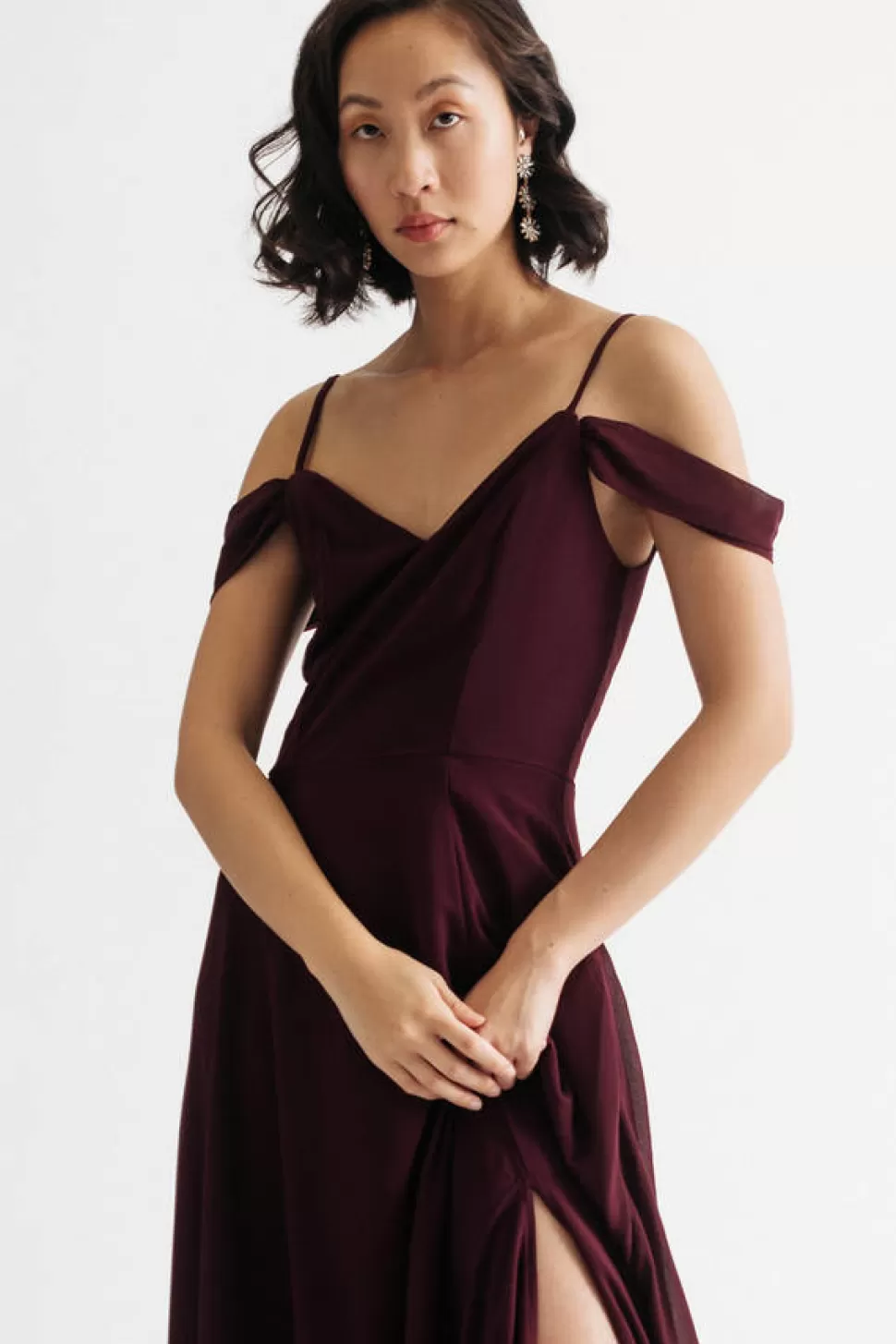 Black Tie & Evening Dresses*Tobi Nelli Detachable Draped Sleeves Slit Maxi Dress Burgundy | Ivory