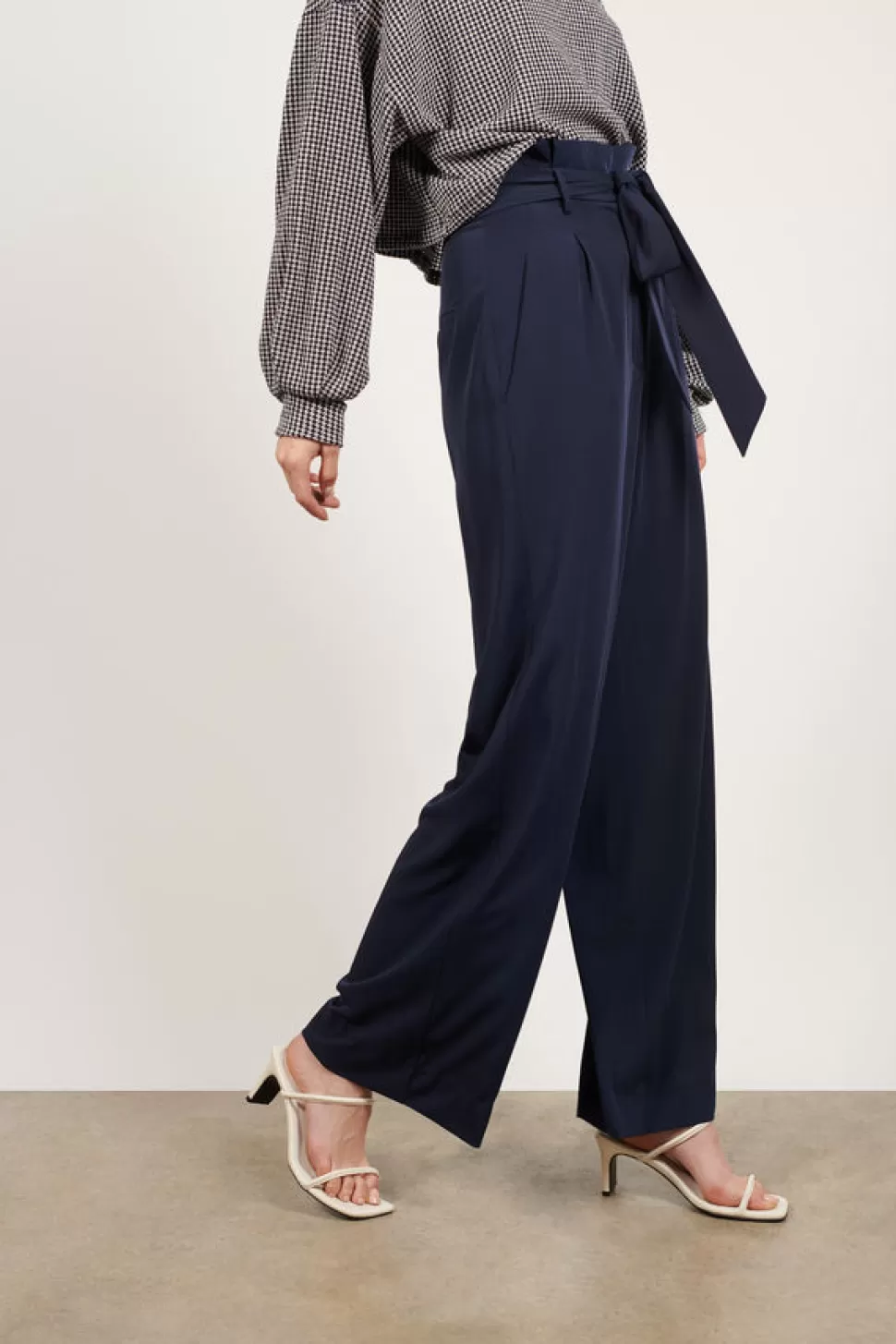 Pants*Tobi Pure Success Paperbag Waist Wide Leg Pants Navy