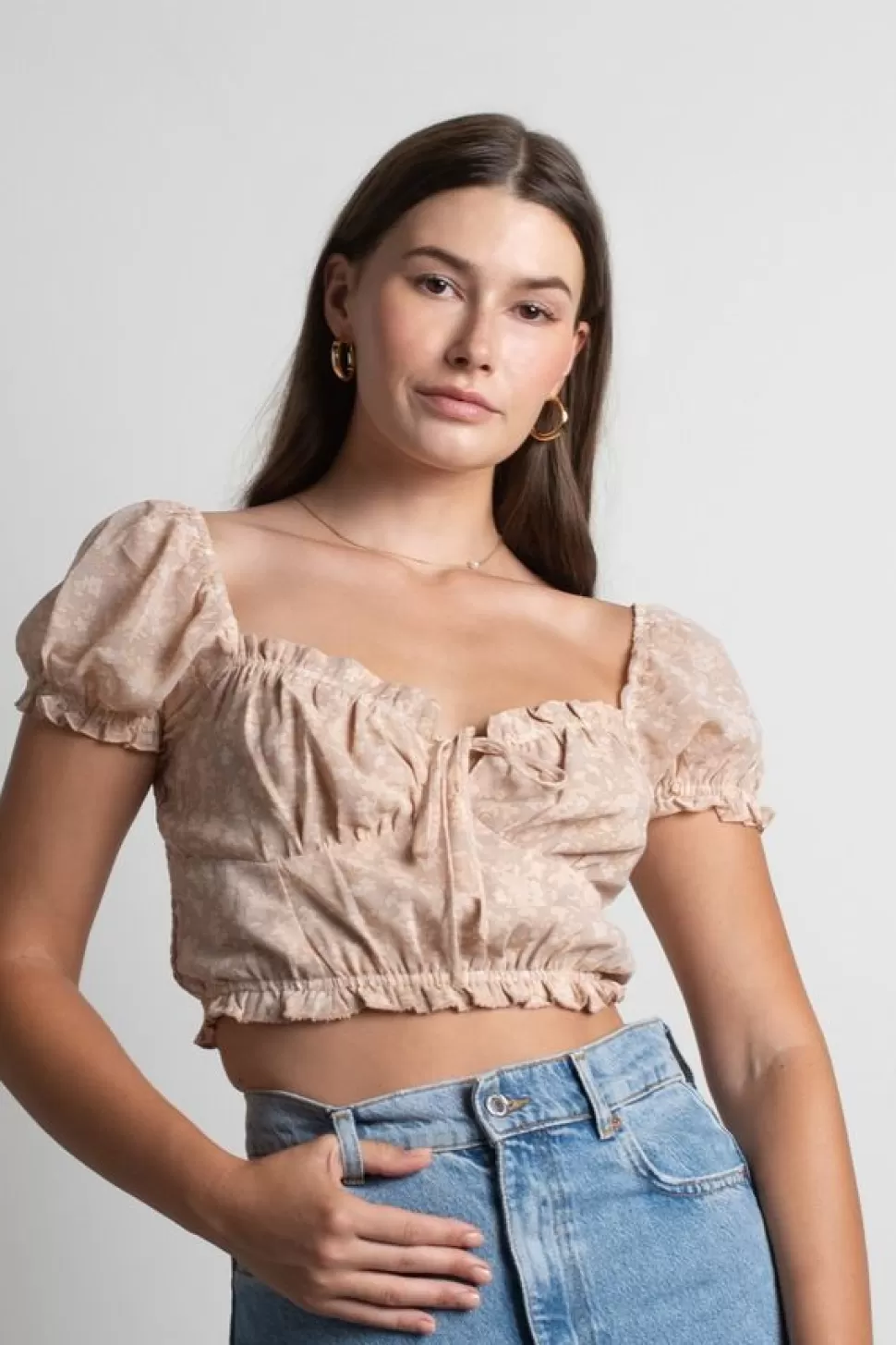 Sexy Tops*Tobi Regency Floral Puff Sleeve Crop Top Sand