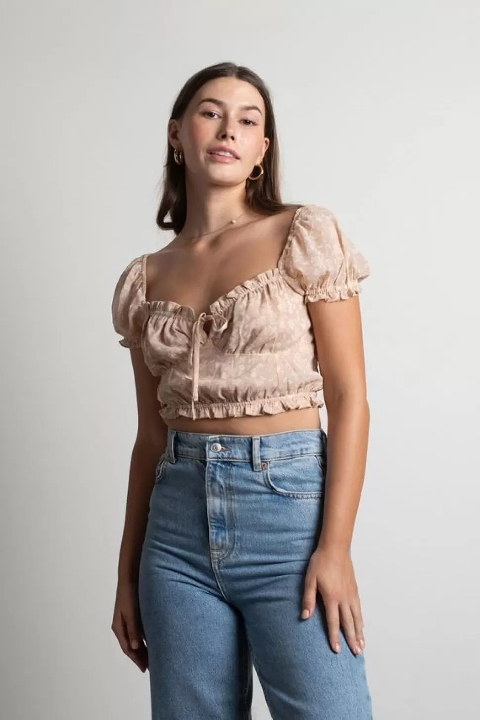 Sexy Tops*Tobi Regency Floral Puff Sleeve Crop Top Sand