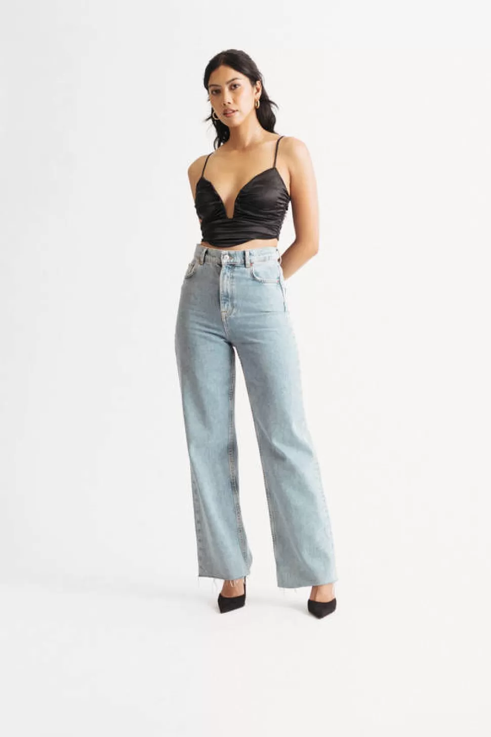 Crop Tops*Tobi Renesme Ruched Satin Crop Top Black