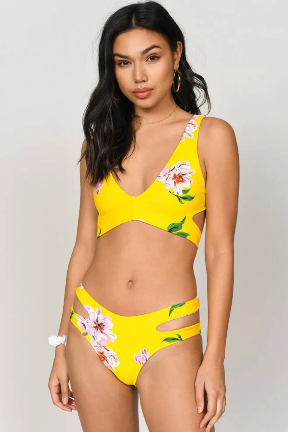 Bikinis*Tobi Secret Plunge Double Band Bikini Top Yellow Multi