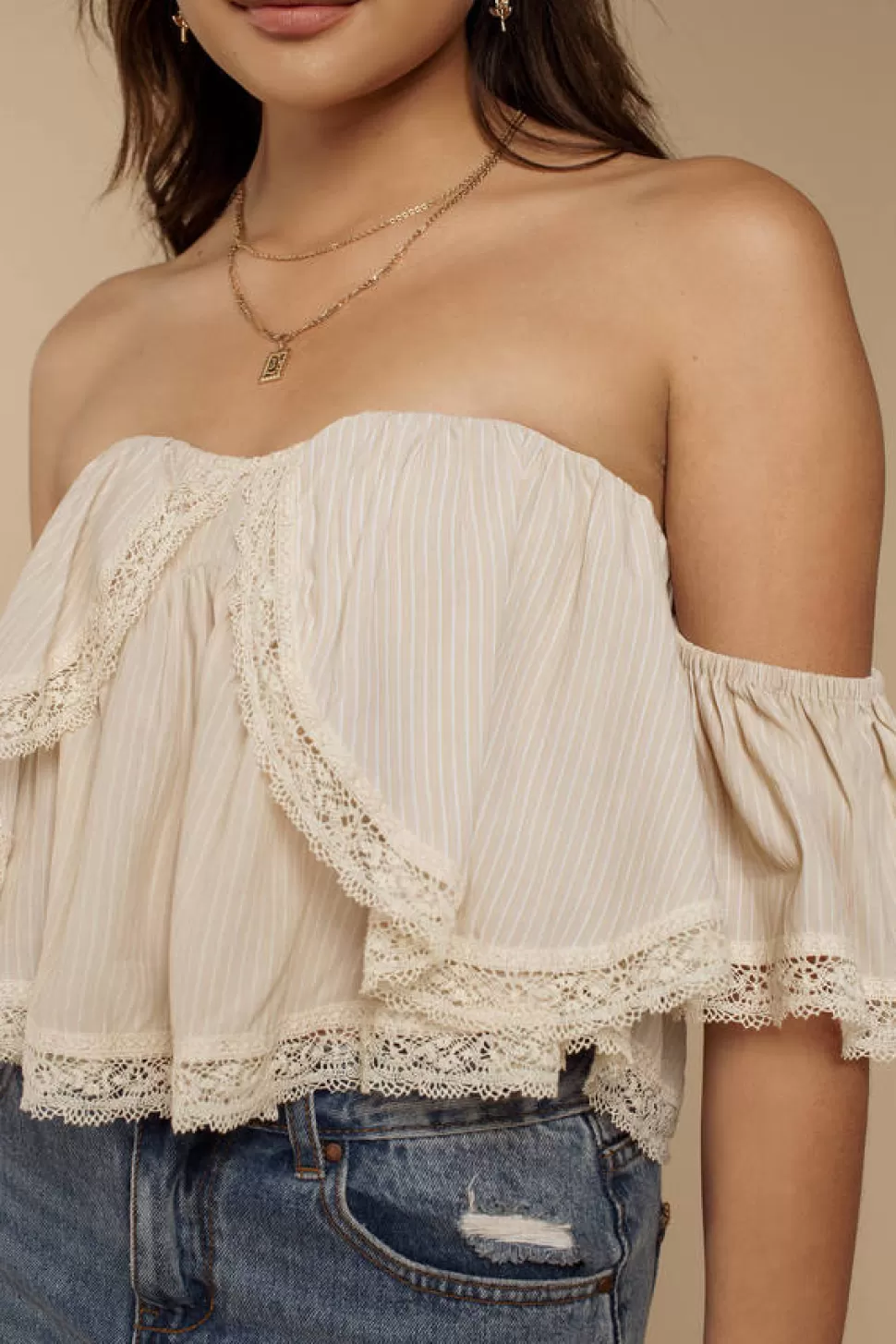 Off The Shoulder Tops*Tobi Senorita Lace Off Shoulder Top Cream