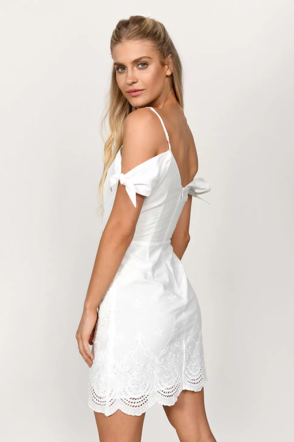 Cut Out Dresses*Tobi Susie Embroide Dress White | Red