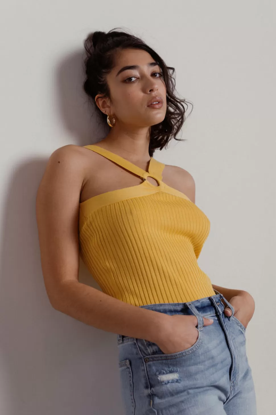 Going Out Tops*Tobi Sweet Honey Keyhole Halter Ribbed Crop Top Yellow