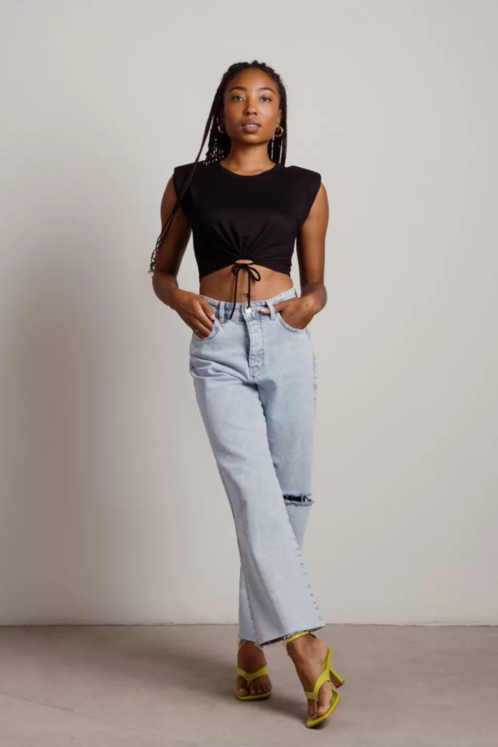 Crop Tops*Tobi Take A Break Shoulder Pad Crop Top Tee Black | Ivory