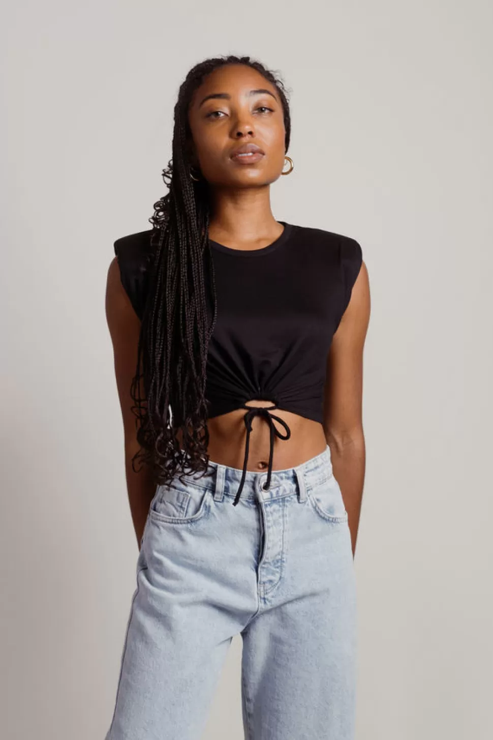 Crop Tops*Tobi Take A Break Shoulder Pad Crop Top Tee Black | Ivory