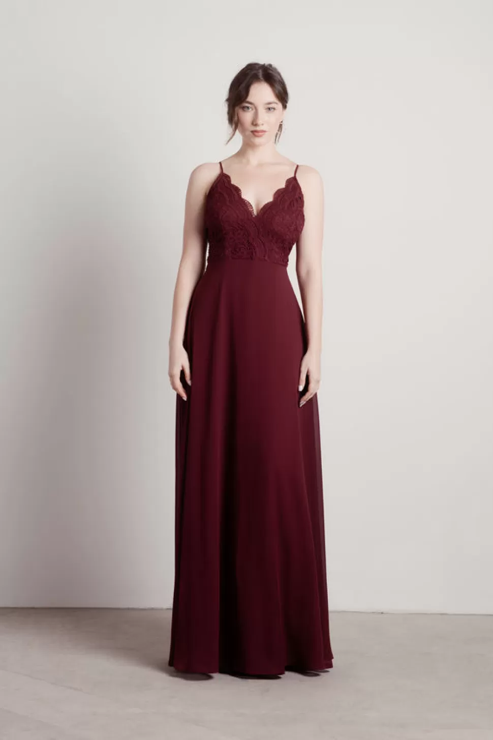 Black Tie & Evening Dresses*Tobi Unforgettable X-Back Lace Maxi Dress Burgundy | Mauve | Emerald