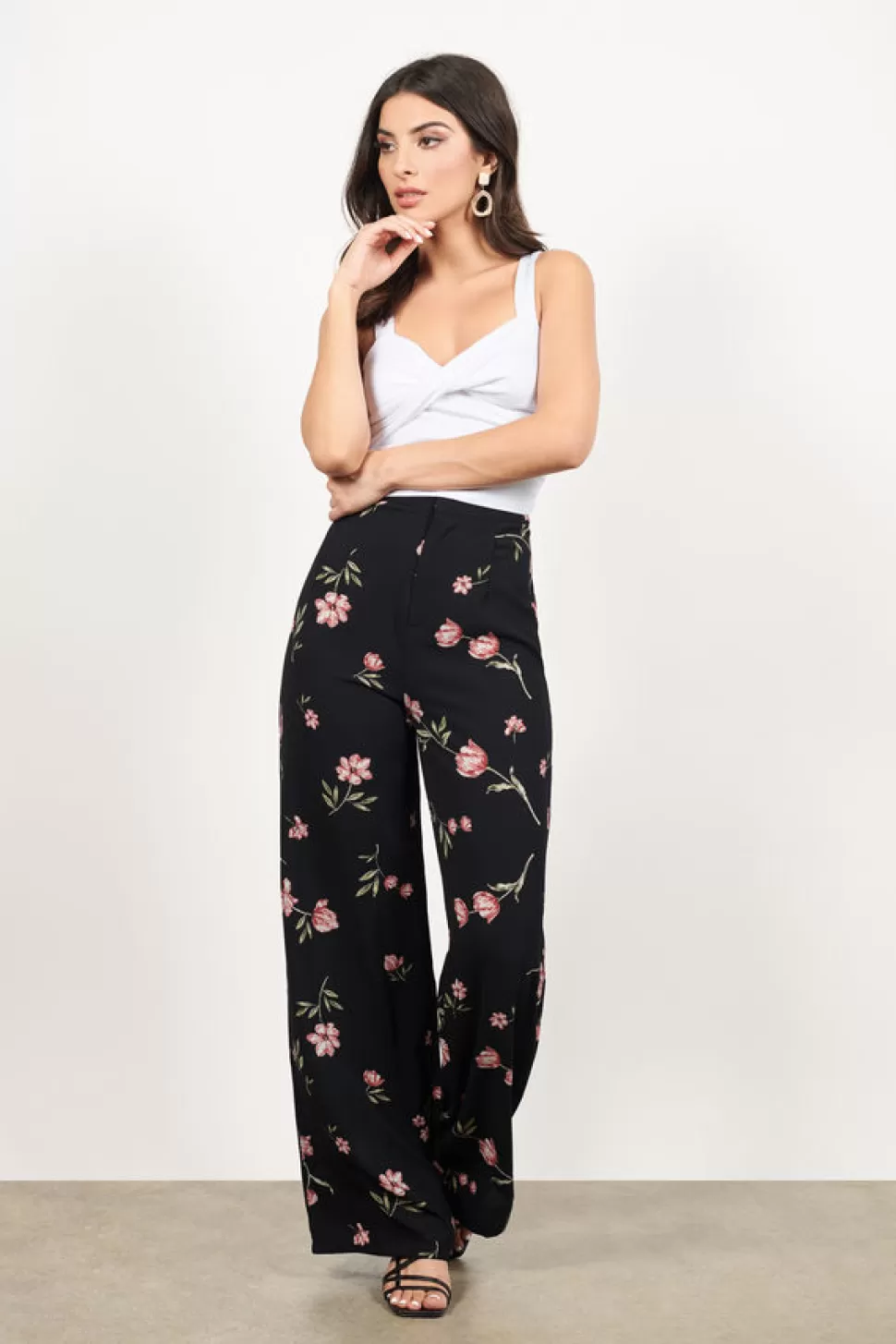 Pants*Tobi Where Did Our Love Grow Floral Pants Black Multi