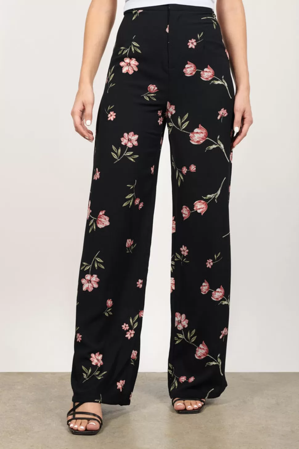 Pants*Tobi Where Did Our Love Grow Floral Pants Black Multi